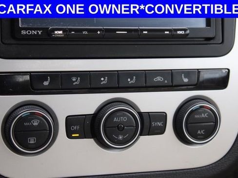 Used 2015 Volkswagen Eos Executive image 35