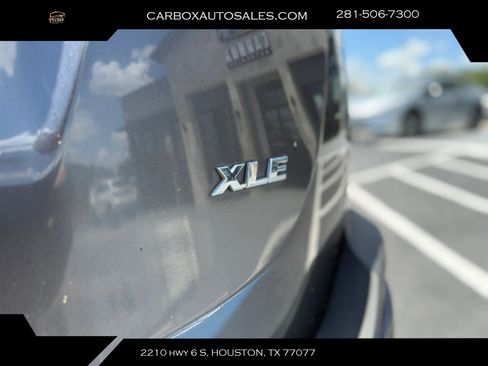 Used 2015 Toyota RAV4 XLE FWD image 29