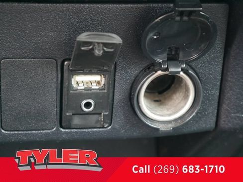 Used 2017 Toyota RAV4 SE w/ Power Extra Value Package AWD/4WD image 32