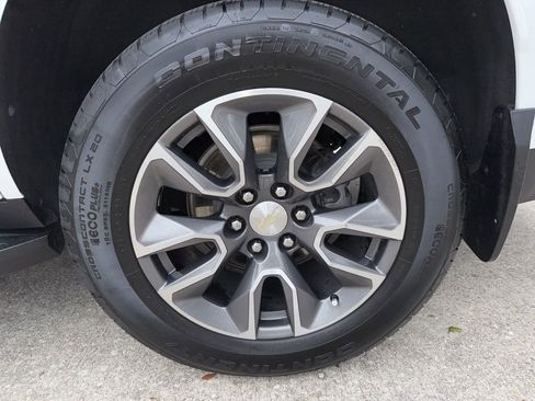 Used 2021 Chevrolet Tahoe LT w/ LT Signature Package image 46