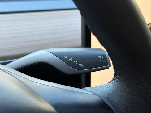 Used 2023 Tesla Model 3 Standard Range RWD image 32