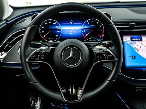 Certified 2025 Mercedes-Benz E 350 E 350 RWD Sedan image 19