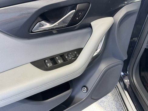 Used 2020 Chevrolet Blazer LT image 6