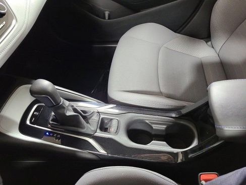 Used 2020 Toyota Corolla SE FWD image 30