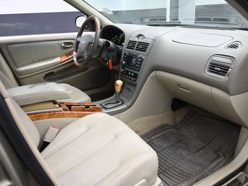 Used 2002 INFINITI I35 FWD image 25