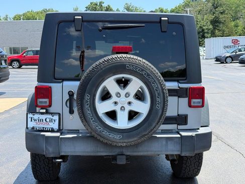 Used 2016 Jeep Wrangler Unlimited Sport w/ Quick Order Package 24S AWD/4WD image 5