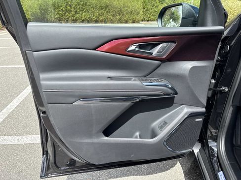 New 2026 Chevrolet Traverse Z71 w/ Enhanced Driving Package image 18