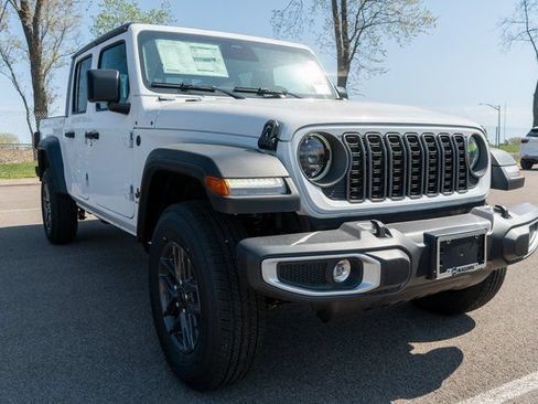 New 2026 Jeep Gladiator Sport AWD/4WD image 4