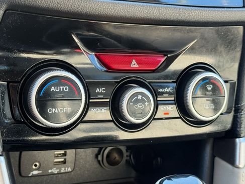 Used 2021 Subaru Forester Limited image 26