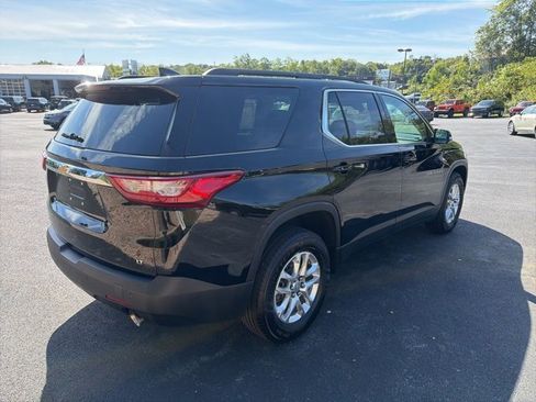 Used 2020 Chevrolet Traverse LT image 5