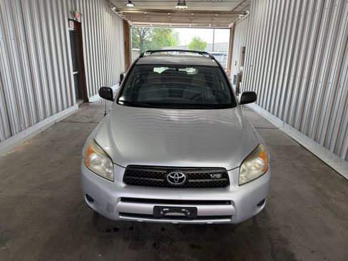 Used 2008 Toyota RAV4 4WD V6 image 3