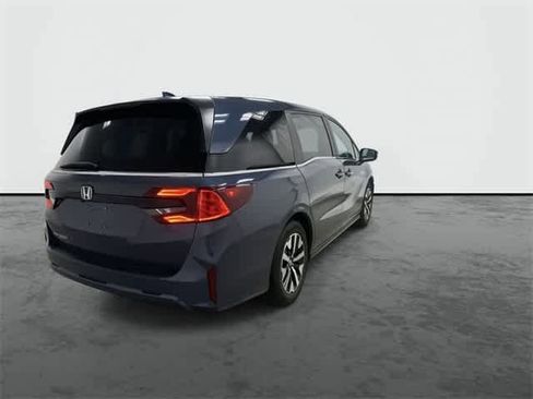 Certified 2025 Honda Odyssey EX-L image 3