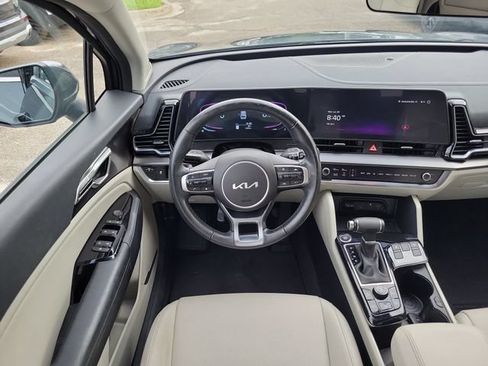 Used 2025 Kia Sportage EX AWD/4WD image 12