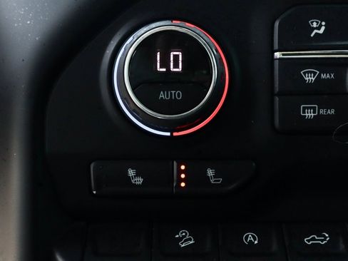 Used 2020 Chevrolet Silverado 1500 LT Trail Boss image 36