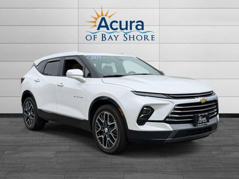 Used 2025 Chevrolet Blazer Premier w/ Driver Confidence II Package AWD/4WD image 2