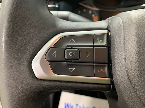 Used 2025 Jeep Compass Limited AWD/4WD image 12