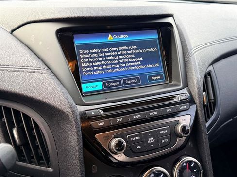 Used 2013 Hyundai Genesis 3.8 image 19