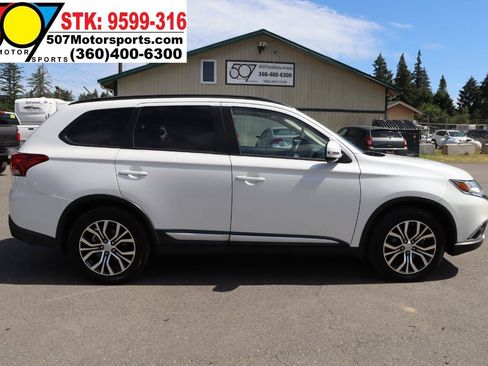 Used 2016 Mitsubishi Outlander SEL AWD/4WD image 10