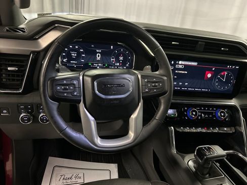 Used 2024 GMC Sierra 1500 Denali w/ Technology Package AWD/4WD image 15