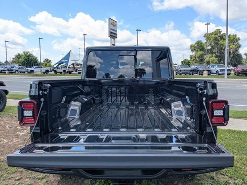 New 2026 Jeep Gladiator Rubicon AWD/4WD image 11