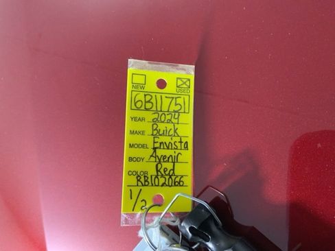 Used 2024 Buick Envista Avenir image 36