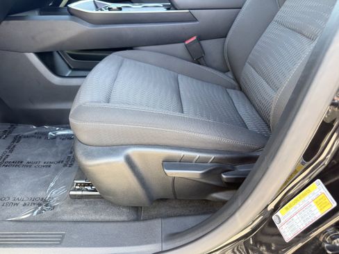 Used 2026 Chevrolet Equinox LT FWD image 26