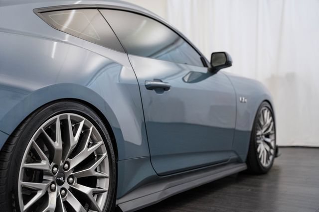 Used 2025 Ford Mustang GT Premium RWD image 29