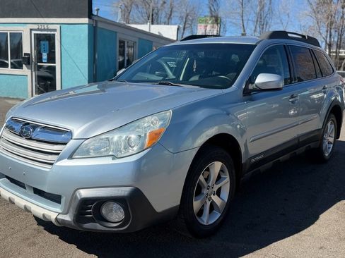 Used 2014 Subaru Outback 2.5i Limited AWD/4WD image 4