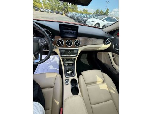 Used 2019 Mercedes-Benz GLA 250 4MATIC image 17