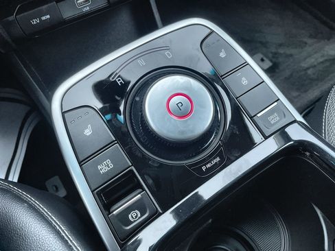 Used 2022 Kia Niro EX w/ Cold Weather Package image 14