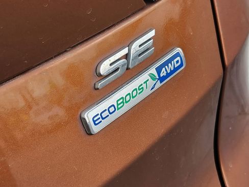 Used 2017 Ford Escape SE w/ Equipment Group 201A image 13