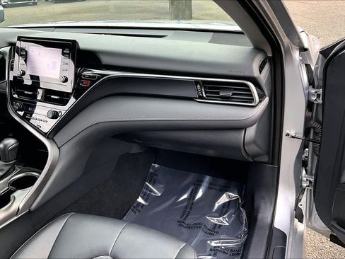 Certified 2024 Toyota Camry SE image 18