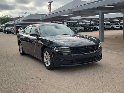 Used 2023 Dodge Charger SXT RWD image 2