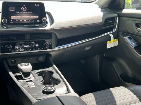 New 2026 Nissan Rogue SV w/ Rock Creek Premium Package AWD/4WD image 25