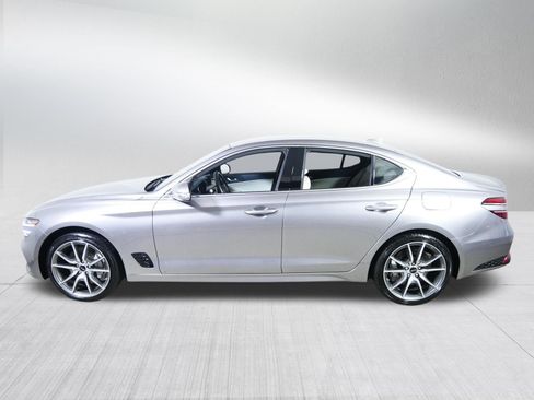 Used 2024 Genesis G70 2.5T AWD/4WD image 4