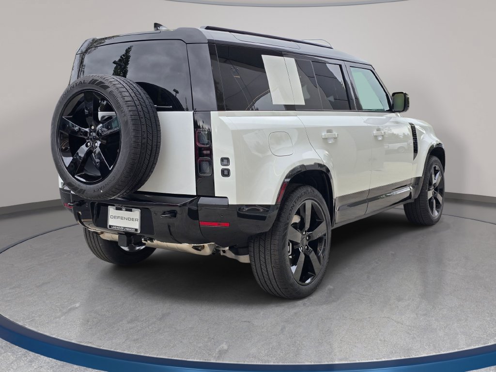 New 2026 Land Rover Defender 110 X-Dynamic SE AWD/4WD image 5