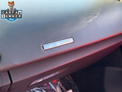 Used 2022 Audi R8 V10 w/ Carbon Exterior Package image 34