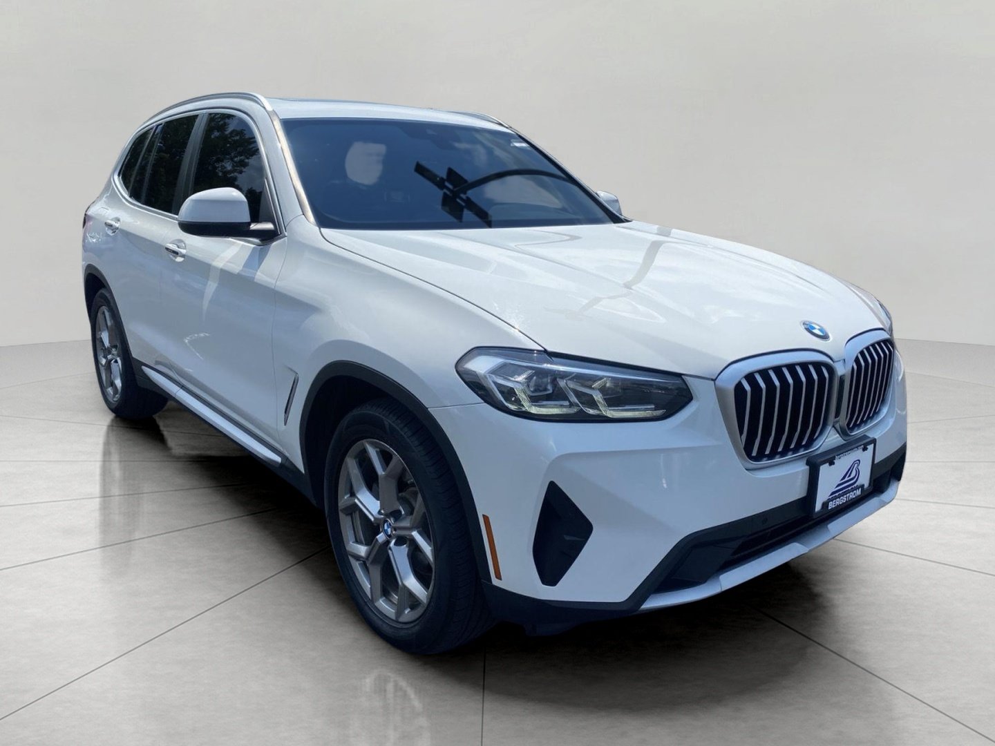 Used 2023 BMW X3 xDrive30i AWD/4WD image 1