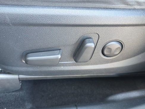 Used 2019 Hyundai Santa Fe SEL image 6