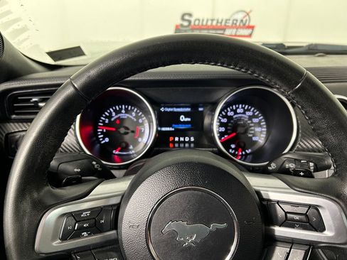 Used 2019 Ford Mustang Coupe image 13