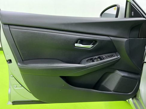 Used 2022 Nissan Sentra SV w/ All-Weather Package FWD image 16