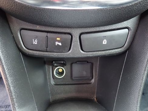 Used 2014 Buick Encore Premium image 22