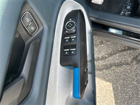 New 2025 Ford Maverick XLT image 25