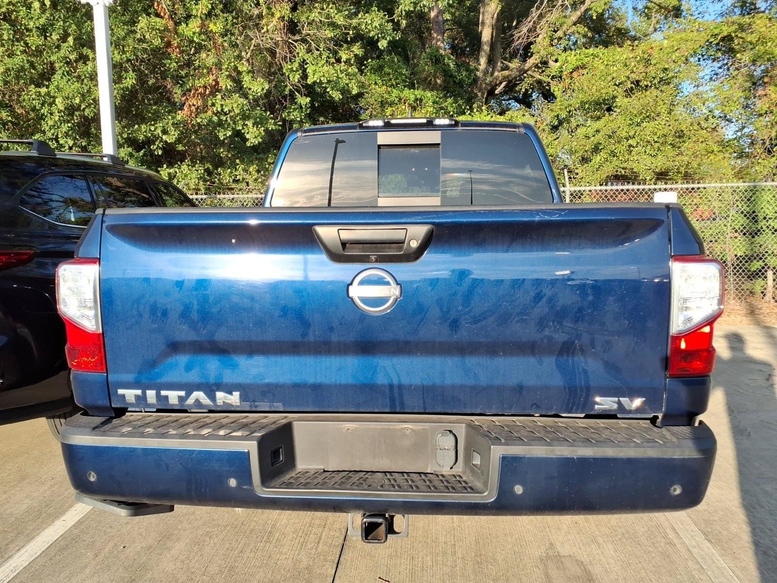 Used 2023 Nissan Titan SV w/ Accessory Utility Package RWD image 7