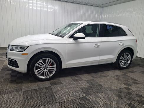 Used 2018 Audi Q5 2.0T Premium Plus w/ Premium Plus Package AWD/4WD image 8
