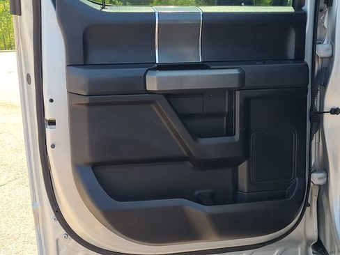 Used 2018 Ford F150 XLT w/ Equipment Group 302A Luxury AWD/4WD image 23