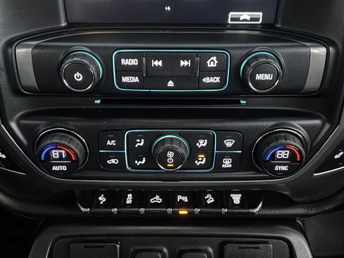 Used 2018 Chevrolet Silverado 3500 LTZ image 31