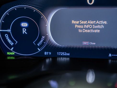 Used 2024 MAZDA CX-90 Plug-In Hybrid w/ Preferred AWD/4WD image 43