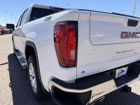 Used 2019 GMC Sierra 1500 SLT w/ SLT Premium Plus Package AWD/4WD image 15