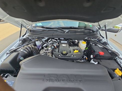 New 2026 RAM 3500 Limited AWD/4WD image 30